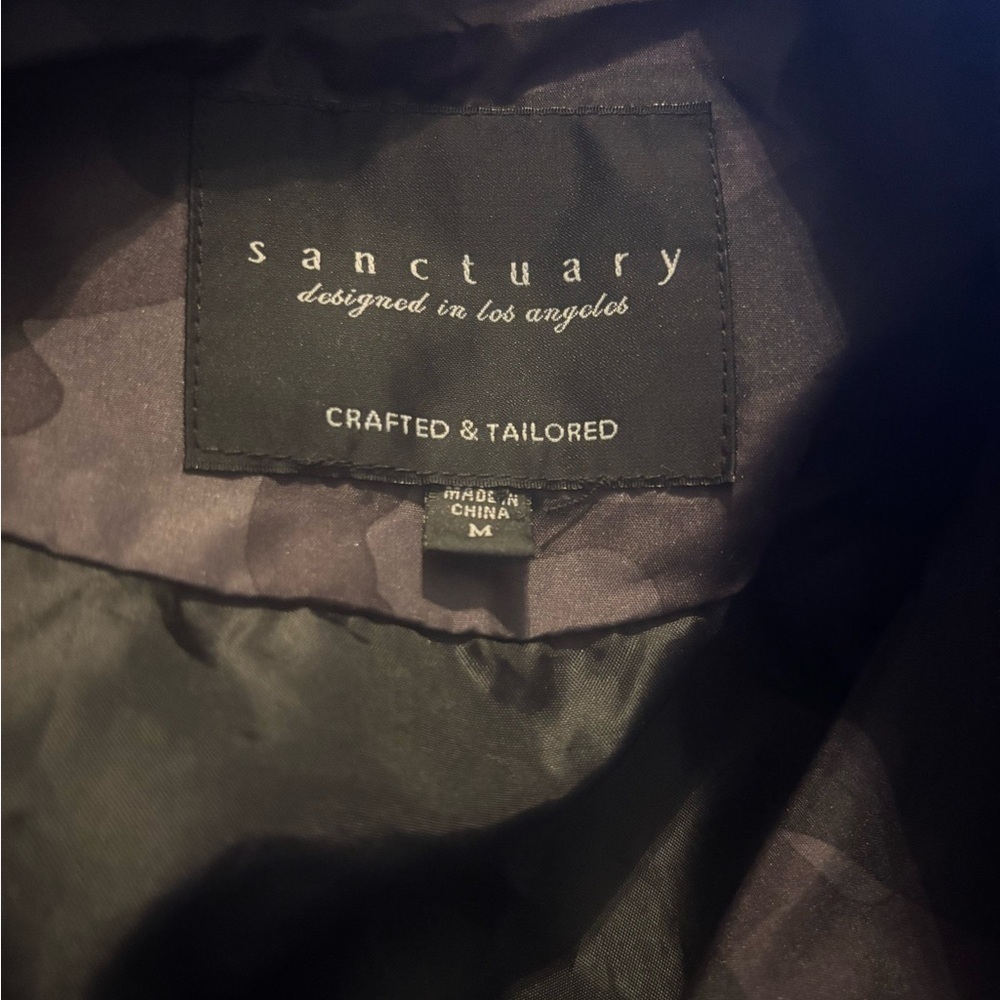 Sanctuary Camo Windbreaker Size Medium - Picture 3 of 4